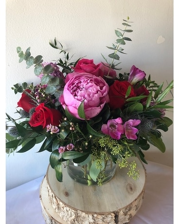 Dashing Flower Arrangement