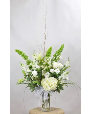 White Elegance Flower Arrangement