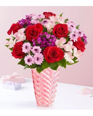 Sweetheart Romance™ Bouquet Flower Arrangement