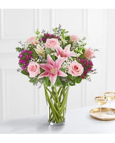 Amazing Mom™ Bouquet Flower Arrangement