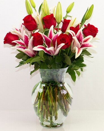 Stargazer Lily and Rose Bouquet Flower Arrangement