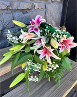 Deluxe - with Baby's Breath size,  inches height and  inches wide.