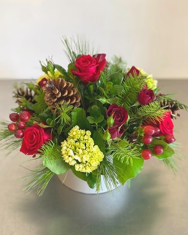 Christmas Delight Winter Roses Flower Arrangement