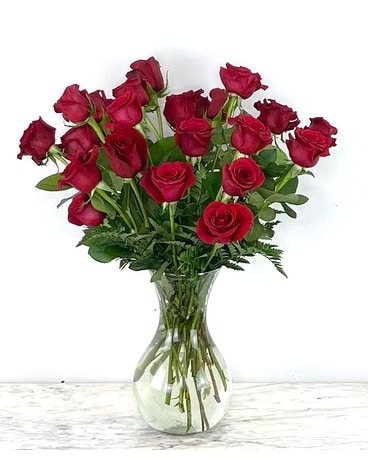 Valentine’s Long Stem Red Roses Flower Arrangement