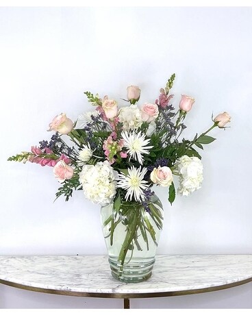 Valentine's Romantic Days Flower Arrangement