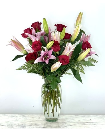 Amarillo Lily Flowers - Amarillo Flower Delivery