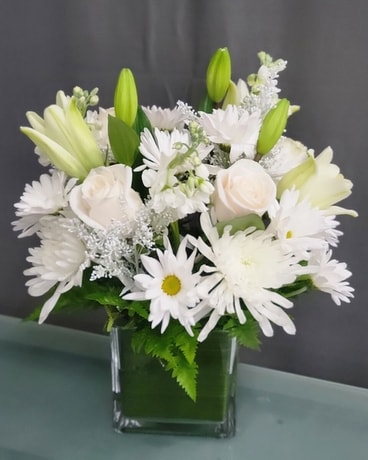 White flowers in a cube Flower Arrangement