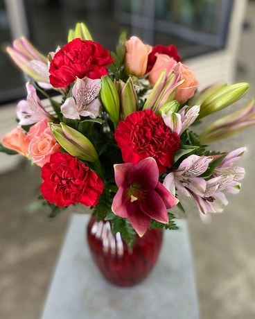 Valentine's Delight Flower Arrangement