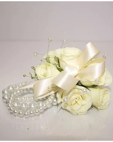 Pearlescent Rose Corsage Corsage