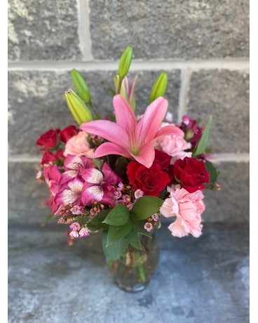 Valentine's Delight Flower Arrangement