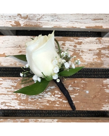 Standard Rose Boutonniere Boutonniere