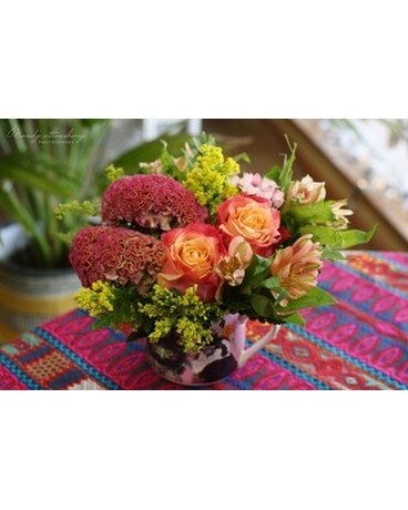 Birds & Blooms Flower Arrangement