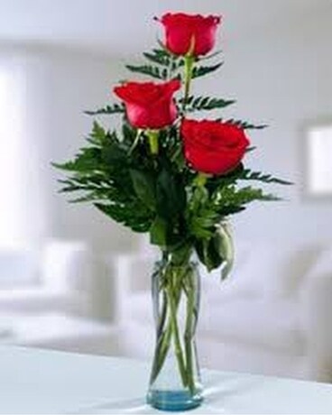 Three Rose Bouquet Flower Arrangement