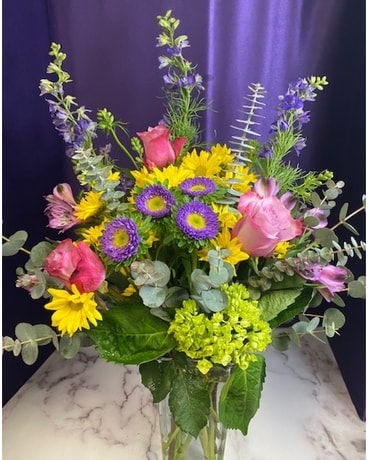 Bright Delight Flower Arrangement