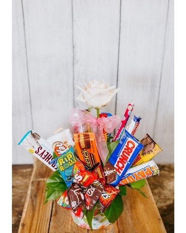 Deluxe Candy Bar Bouquet Flower Arrangement