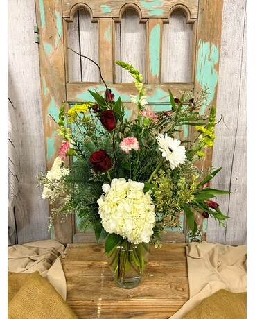 Christmas Designers Choice Flower Arrangement