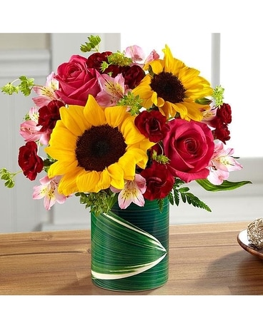 The Fresh Outlooks™ Bouquet Flower Arrangement