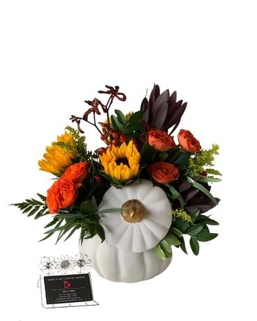 Beautiful White Pumpkin Flower Arrangement