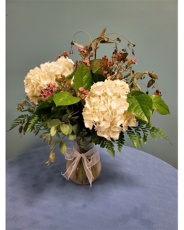 Loeffler's Flowers Hydrangea 3 Vase Flower Arrangement