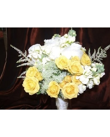 Attendant Bouquet - 3 Flower Arrangement