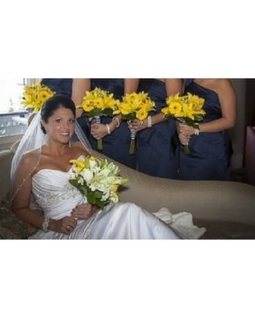 Attendant Bouquet - 1 Flower Arrangement