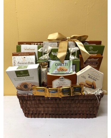 Supreme Classic Gourmet Basket Gift Basket