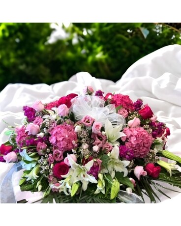 ee6A Funeral Casket Spray Flowers