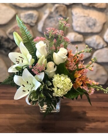 Lorraine Flower Arrangement