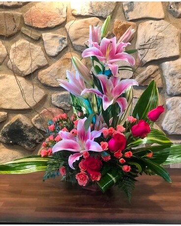 Isn't she grand ! Flower Arrangement