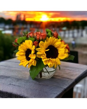 pure sunshine Flower Arrangement