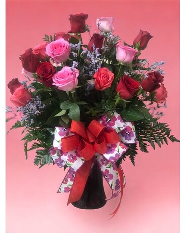 30 Assorted Pink and Red Roses Flower Arrangement