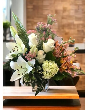 Lorraine Flower Arrangement