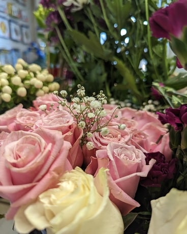 Roses Flower Arrangement