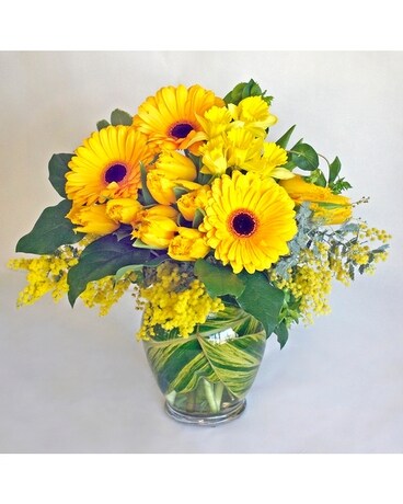 Monthly Vase Arrangement Flower Arrangement