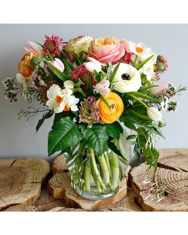 Untamed Beauty Flower Arrangement