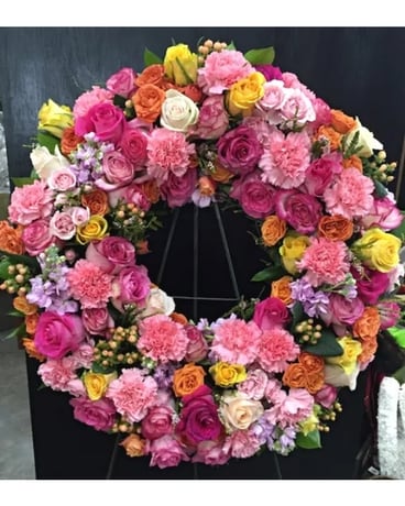 Delightfully Pink Wreath – 021490 Wreath