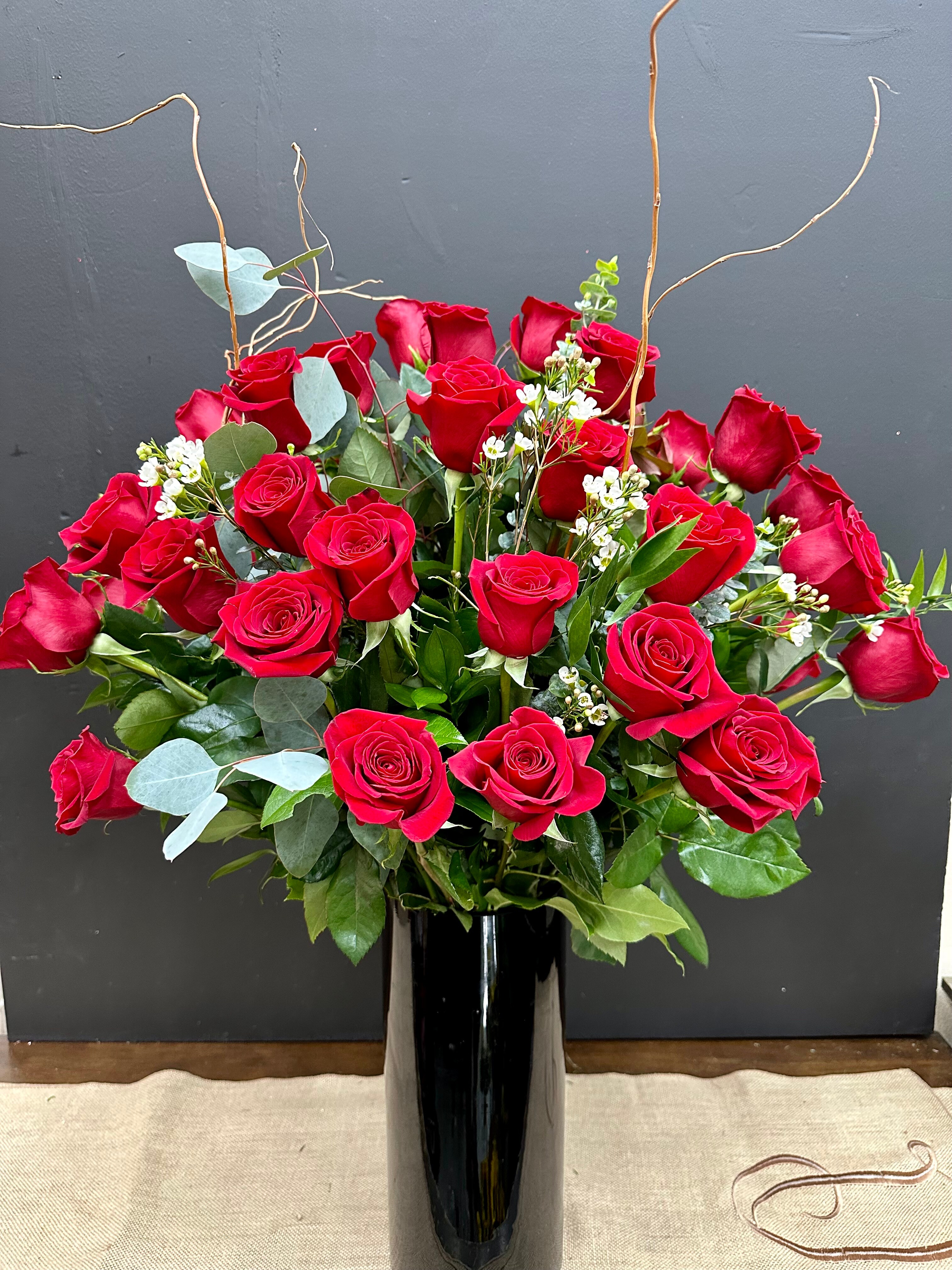 Three Dozen Roses Vased – RRX04 / CRX04 Flower Arrangement
