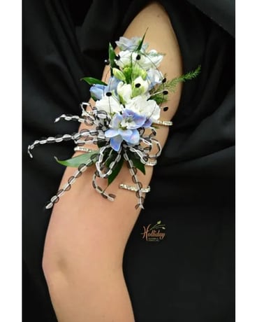 Arm Corsage – 42204 Flower Arrangement