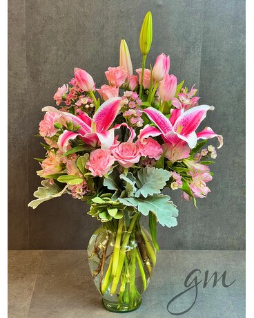 PASSIONATE PINK Flower Arrangement