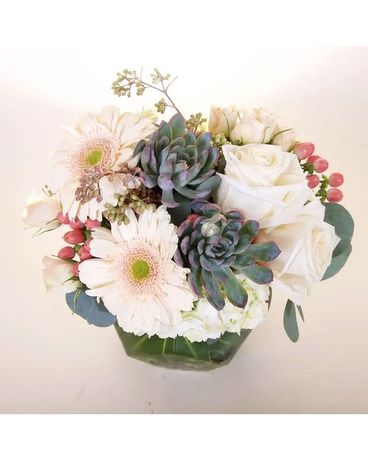 McShan Miriam Bouquet Flower Arrangement