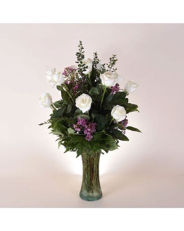 McShan Traditional 12 White Roses Flower Arrangement