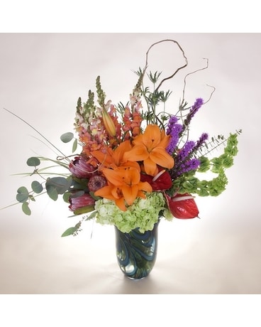 McShan Taylor Bouquet Flower Arrangement