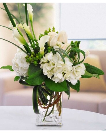 Granbury Flowers & Gifts - Modern Green Flower Arrangement