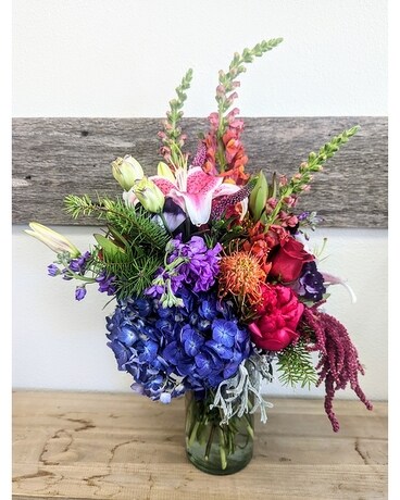 Granbury Flowers & Gifts - Bold and Beautiful Flower Arrangement