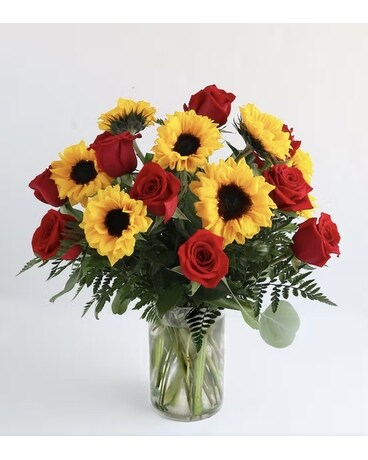 Payne's Florist & Gifts - Sunshine and Roses Flower Arrangement