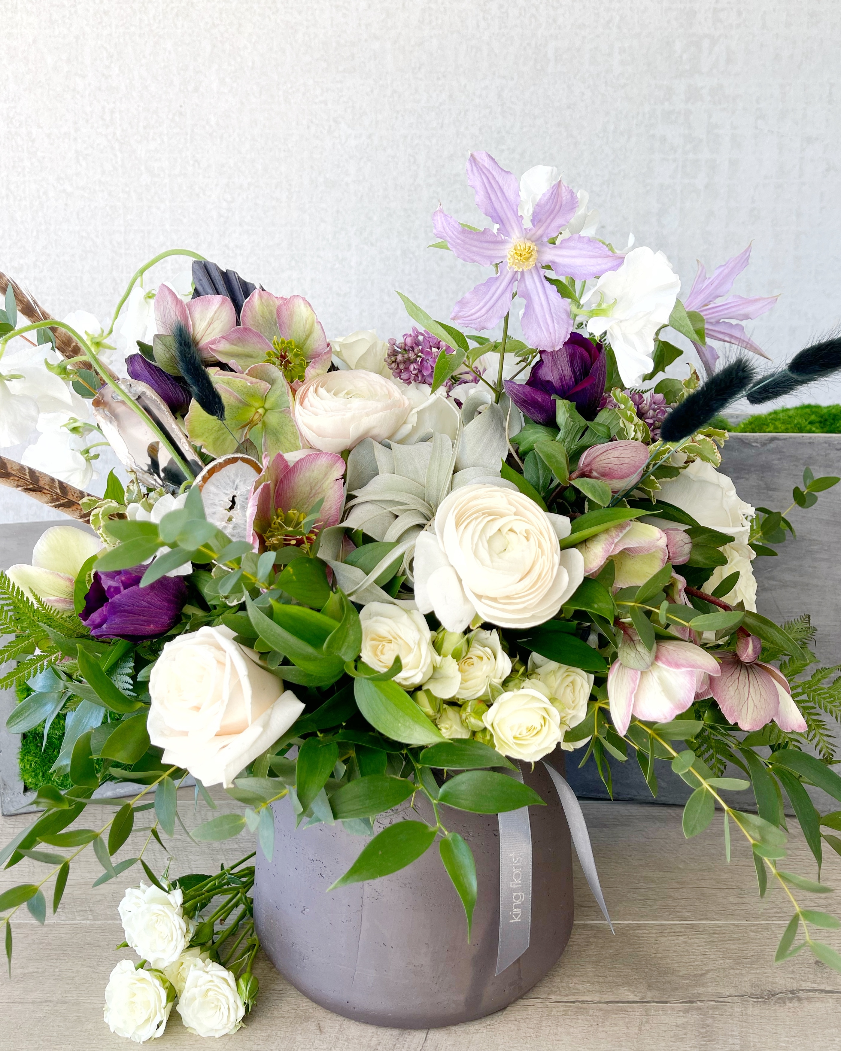 Mount Bonnell Deluxe Flower Arrangement
