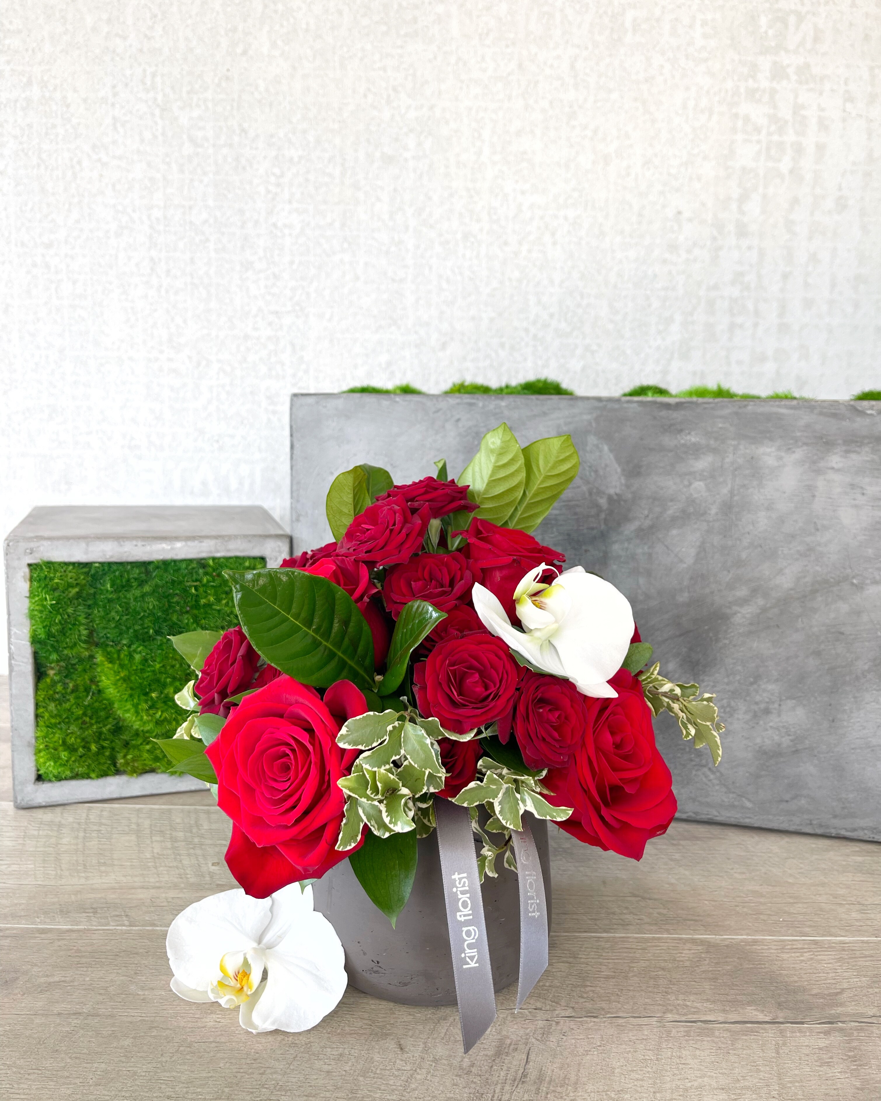 Red Bloom Petite Flower Arrangement
