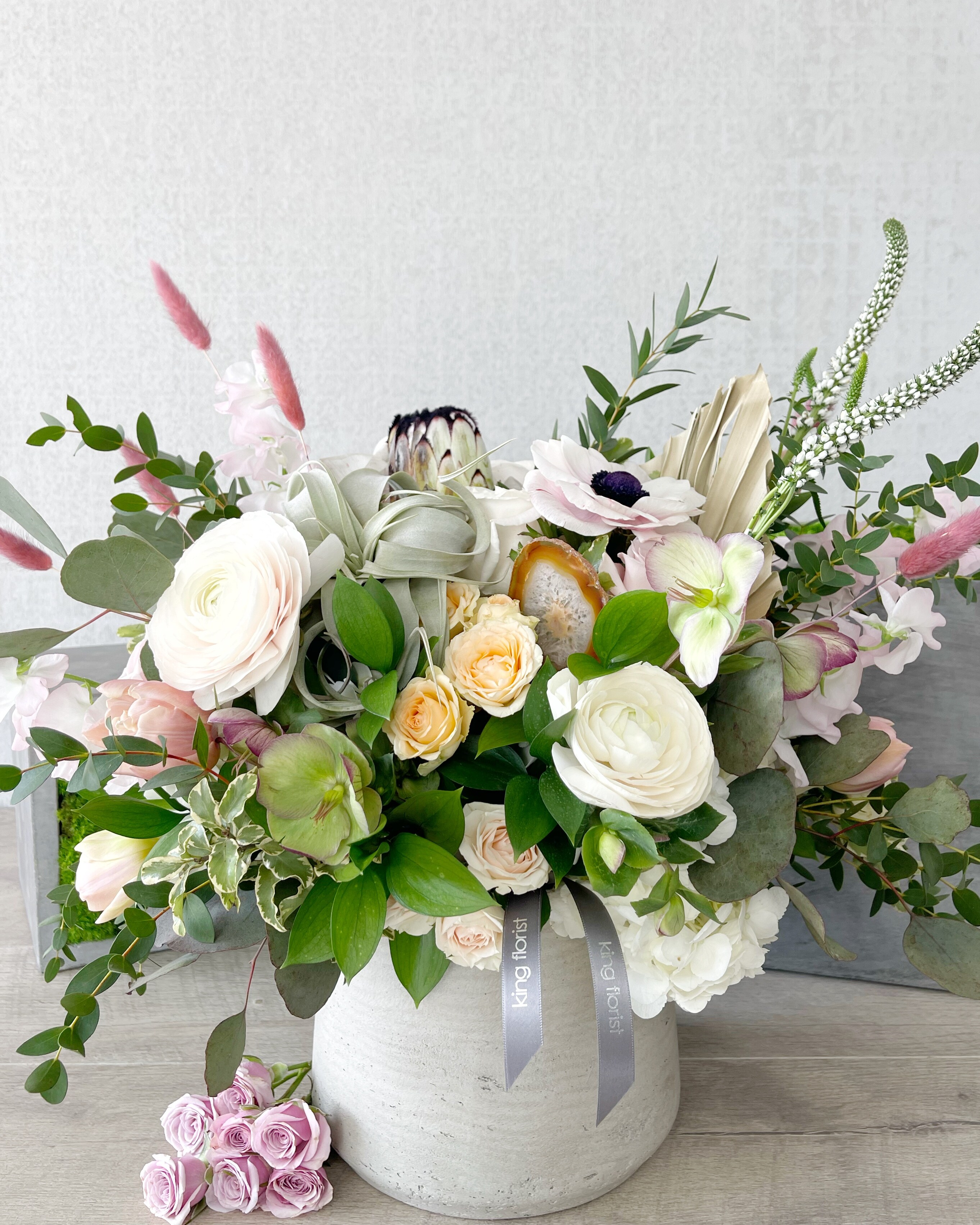 The Pemberton Deluxe Flower Arrangement