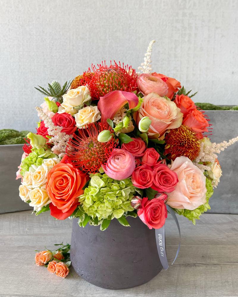 Goldenwood Luxe Flower Arrangement