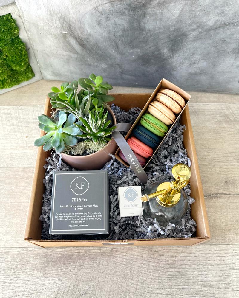 Petite Succulent Gift Set Flower Arrangement
